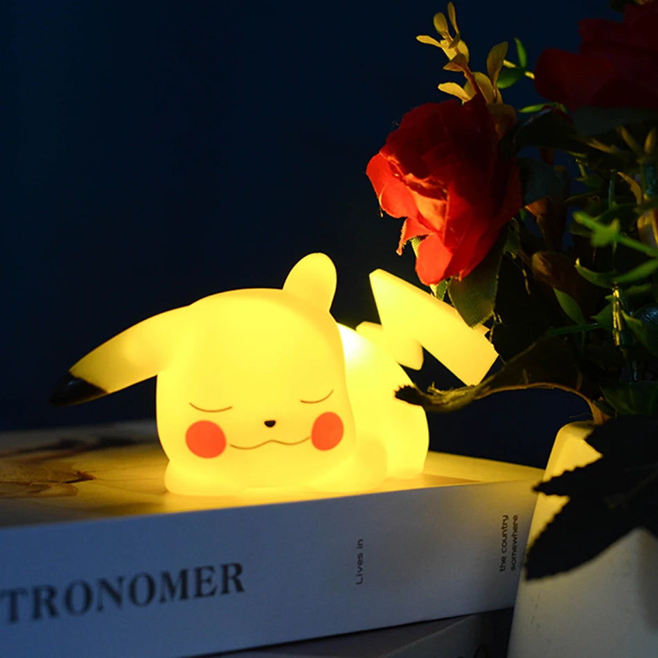 Luminária Noturna LED Pikachu Kawaii™